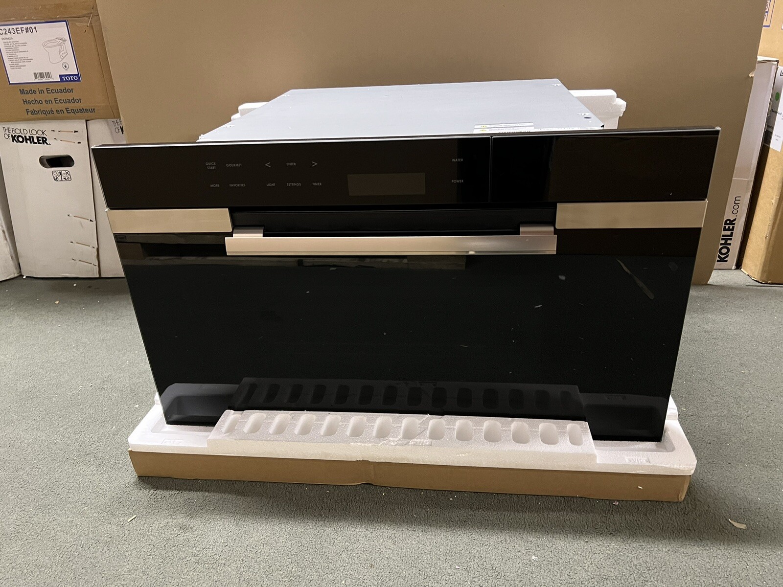 WOLF CSO30CM/B 30" inch Convection Steam Oven in Black with Retractable