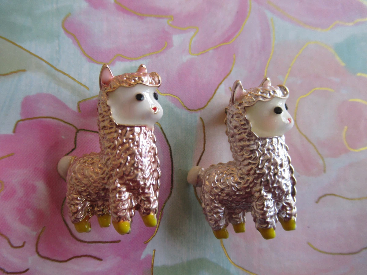 Alpaca brooch best sale