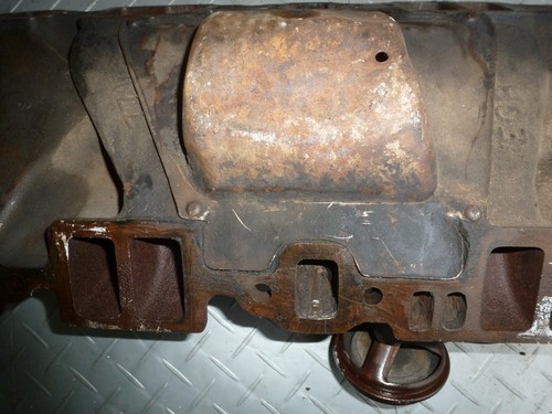 Chevrolet Intake Manifold 3997771 SBC V8 350 1972 - 73? - Picture 10 of 16