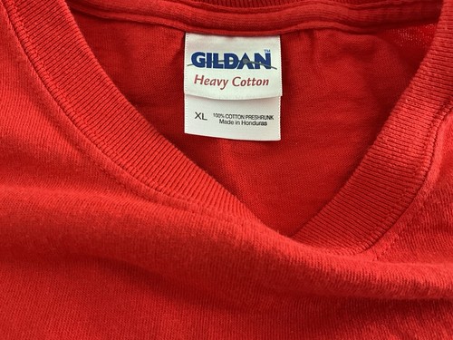 Gildan Heavy Cotton Wisconsin Badgers Long Sleeve T Shirt RED In Size XL - Picture 3 of 3