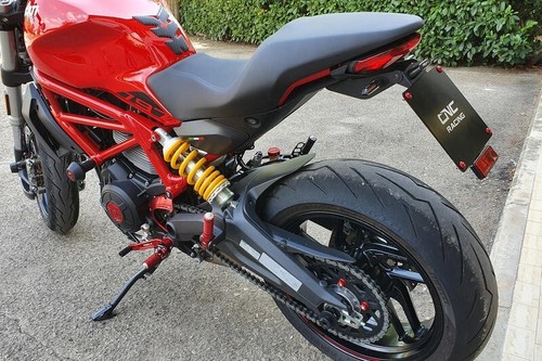 CNC RACING KIT PORTATARGA COMPLETO DUCATI SUPERSPORT 950 2021-2023 - Imagen 2 de 4