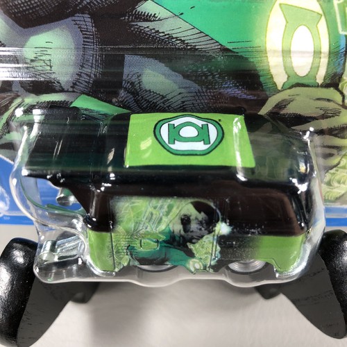 2022 Hot Wheels Premium DC Comics GREEN LANTERN VW KOOL KOMBI 2/5 1:64 Scale NEW - Picture 2 of 8