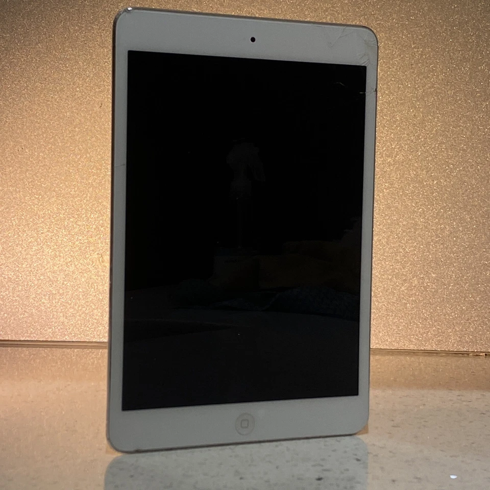 Apple iPad mini 2 WiFi, 16GB, Silver, A1489, /DO - Image 2 of 4