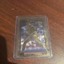 1995 Topps Embossed - Kevin Tapani #81 Golden Idols