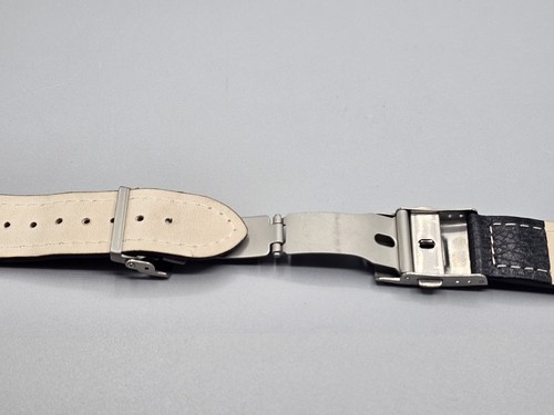 Watchband Berlin 22mm Black & Red Calfskin Grained Genuine Leather W/ Clasp - Picture 7 of 9