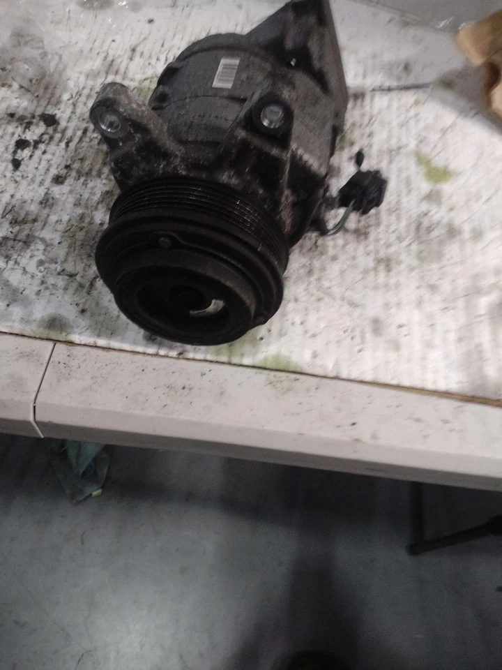 Compresor de aire acondicionado usado se adapta a: Cadillac Cts 2011 grado A Foto 2 de 4