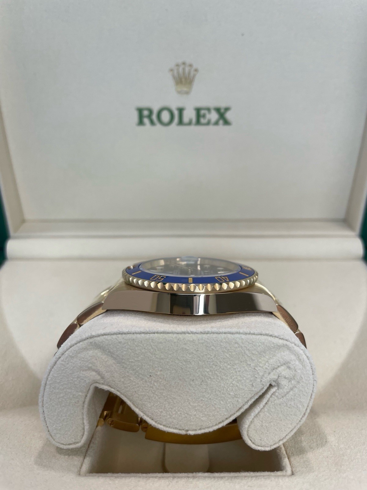 Rolex Submariner 'Bluesy' 2022 UNWORN - 126618LB image 3