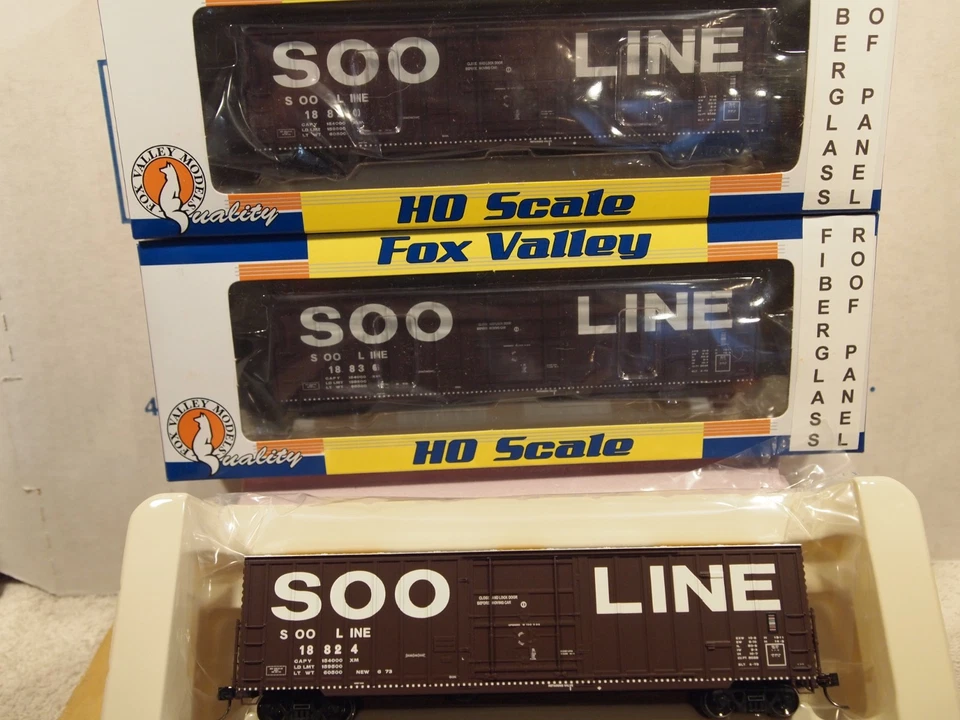 FOX VALLEY MODELS SOO LINE FIBERGLASS ROOF BOX CARS, BROWN LOT 73 3 DIFF No - Image 2 of 4