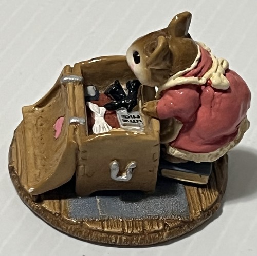 Wee Forest Folk ATTIC TREASURES Annette Petersen Mouse Pink Dress Trunk M-126 - Picture 7 of 11