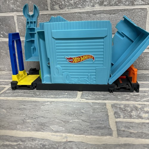 Hot Wheels City GATOR GARAGE ATTACK Play Set Track Builder Rare HTF - Picture 3 of 8