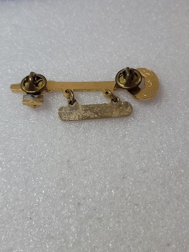 Keystone Lions Club International 5M13 Brandon We Serve "Key" Dual Clutch Pin - Imagen 4 de 5
