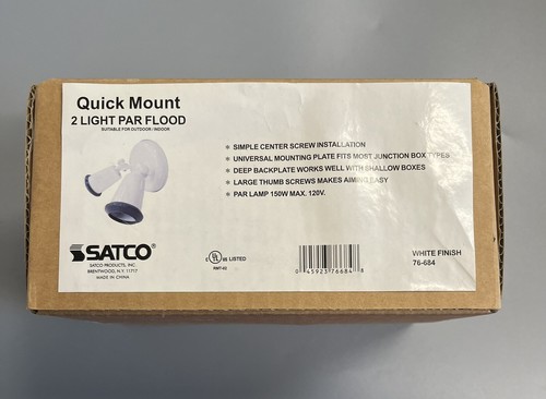 SATCO 76-684 WHITE QUICK MOUNT 2-LIGHT EXTERIOR OUTDOOR PAR FLOOD LIGHT FIXTURE - Picture 1 of 4