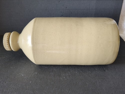 VINTAGE CREAM STONEWARE PEARSONS OF CHESTERFIELD HOT WATER BOTTLE / BED WARMER