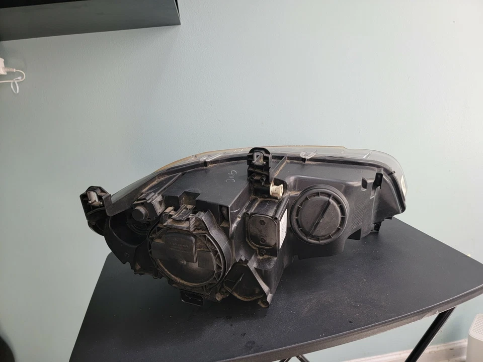 Faro del lado del conductor BMW X5 2011 usado Foto 4 de 4