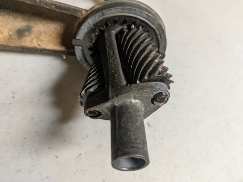 Vintage Manual Pencil Sharpener - Picture 2 of 10