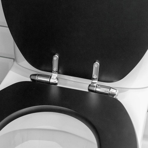 Harbour Housewares Soft Close Toilet Seat - Black - Pack of 1 - Oval-Shaped Wood - Picture 7 of 7