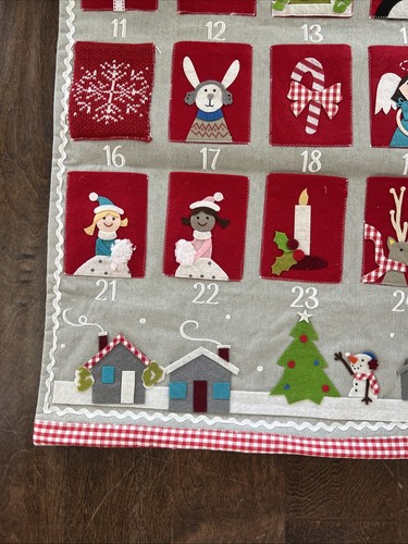 NWOT Pottery Barn Kids Advent Santa Felt Appliqué Gray Red Christmas Calendar - Afbeelding 2 van 5