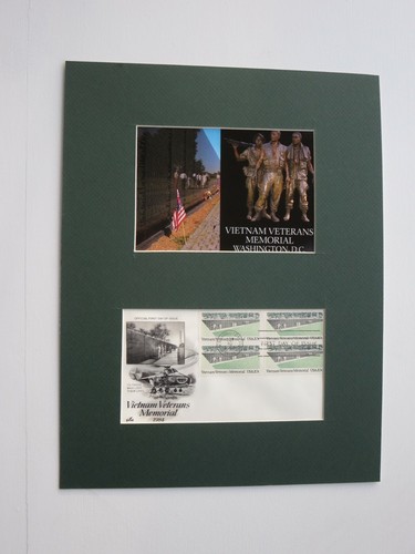 Honoring Vietnam Veterans Memorial & First Day Cover of its own stamp - Picture 1 of 2