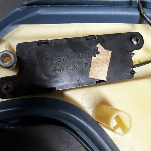 87 - 91 Ford F-150 F-250 BRONCO Truck Van Steering Wheel  Horn Pad Blue - Picture 3 of 4