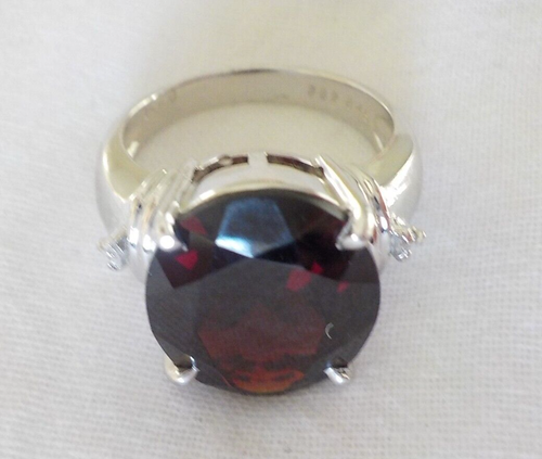 Large Platinum Solitaire Rich Red Garnet Diamond Ring - 9.16 gms, 5.75, 8.47 ctw - Picture 5 of 17