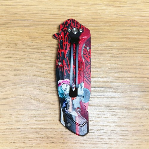 9" Harley Quinn MCU Movie Red 3D Spring Assist Blade Folding Pocket Knife - Picture 6 of 7