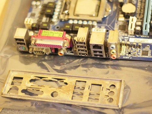 GIGABYTE GA-P55-US3L 2.1 Socket LGA1156 DDR3 PCI-E Motherboard With I/O Shield - Picture 8 of 13