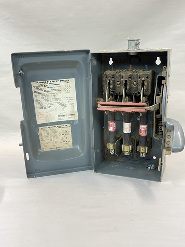 SQUARE D Cat#H361 30Amp 600 Volt 3-polig SICHERUNGSSCHALTER SICHERHEITSSCHALTER Lot1849 - Bild 2 von 13