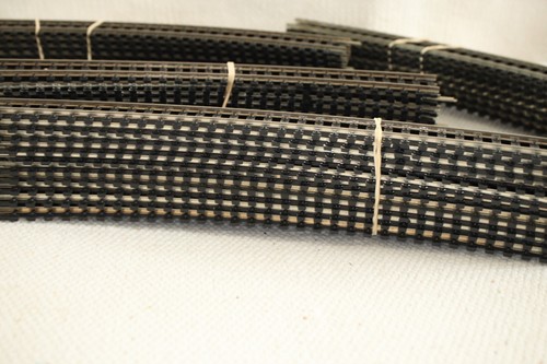 Ho Scale Atlas 18" Radius Curved Snaptrack 37 Stück - Bild 2 von 11