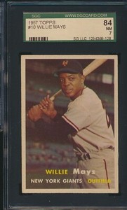 1957 Topps #10 Willie Mays NY Giants HOF SGC 7 CENTERED