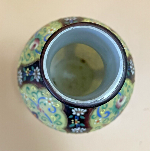 Nineteenth Century Bohemian Harrach Enameled Moroccan Ware Opaline Glass Vase - Picture 10 of 24