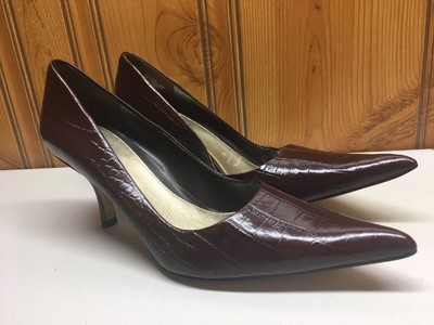 nine west nuncio