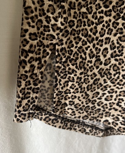 Nuevo con etiquetas Top Michael Kors Estampado Animal Talla L $98 - Imagen 6 de 8