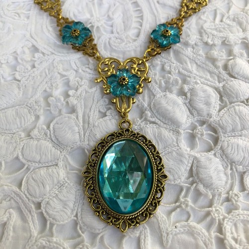 COLLAR ESTILO VICTORIANO Flor Filigrana TURQUESA ACRÍLICO CRISTAL ORO COL LATÓN - Imagen 6 de 8