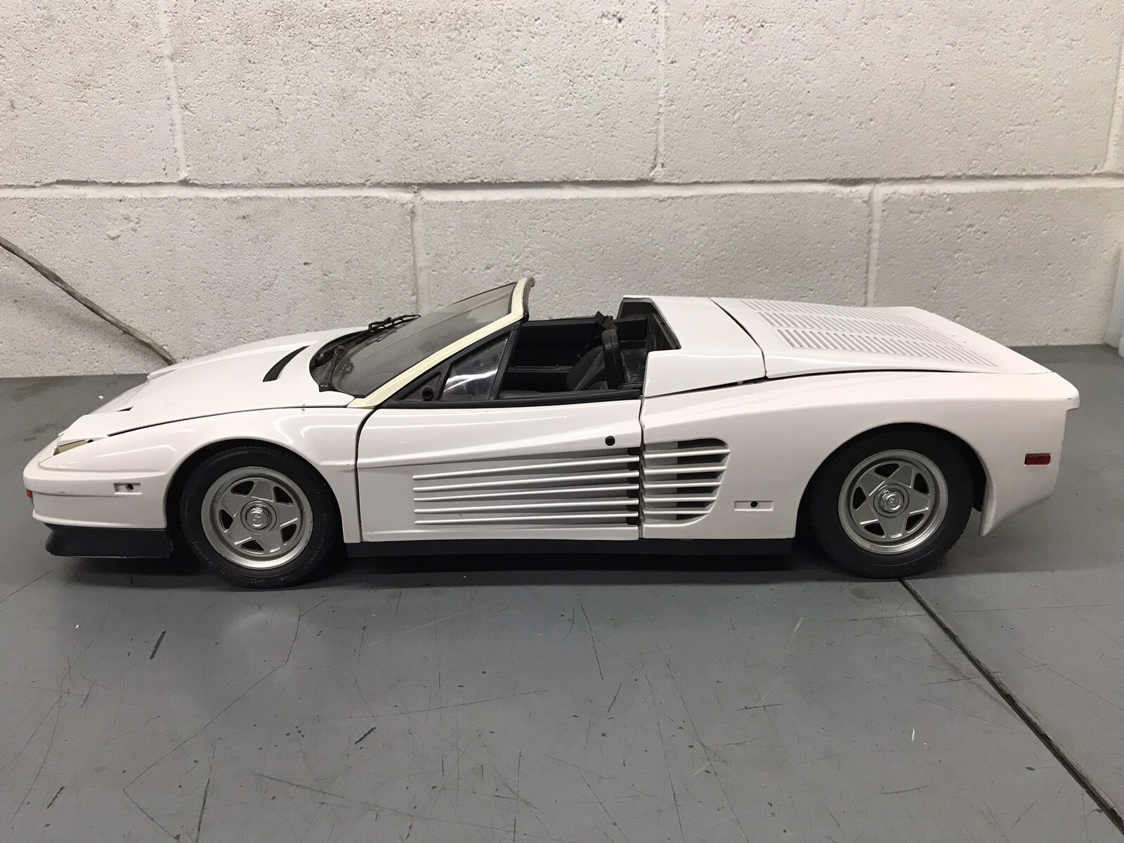 1 8 Scale Ferrari Testjärnaossa Spyder av Pander PROJECT MISSING PARTS 1 8 Scale Ferrari Testjärnaossa Spyder av Pander PROJECT MISSING PARTS