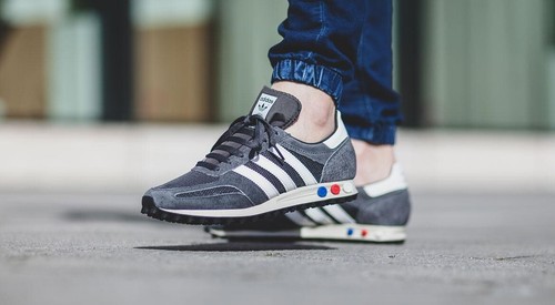 Scarpe da ginnastica Adidas Originals LA - grigio solido/bianco vintage - UK 5, 6 - PREZZO AL PUBBLICO £ 90 - Foto 7 di 7
