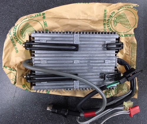 HONDA GL1200 GOLDWING POWER AMPLIFIER NOS, NEW - P/N: 39140-MG9-952 - Picture 5 of 6