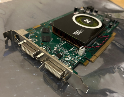 [Refurbished] Club3D GeForce 7950GT 512MB GDDR3 PCI-E Graphics Card - Picture 4 of 10