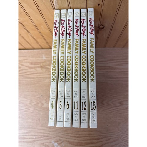 Nice N Easy Family Cookbook 6 Volume Set Hardcover - Imagen 14 de 15