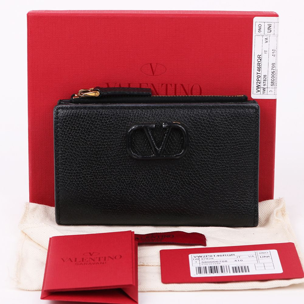 ◆送料・関税込み◆VALENTINO ロゴ入りブラックレザーウォレット Valentino V Logo Black Zipper Cardholder 13.5x8x1.5cm