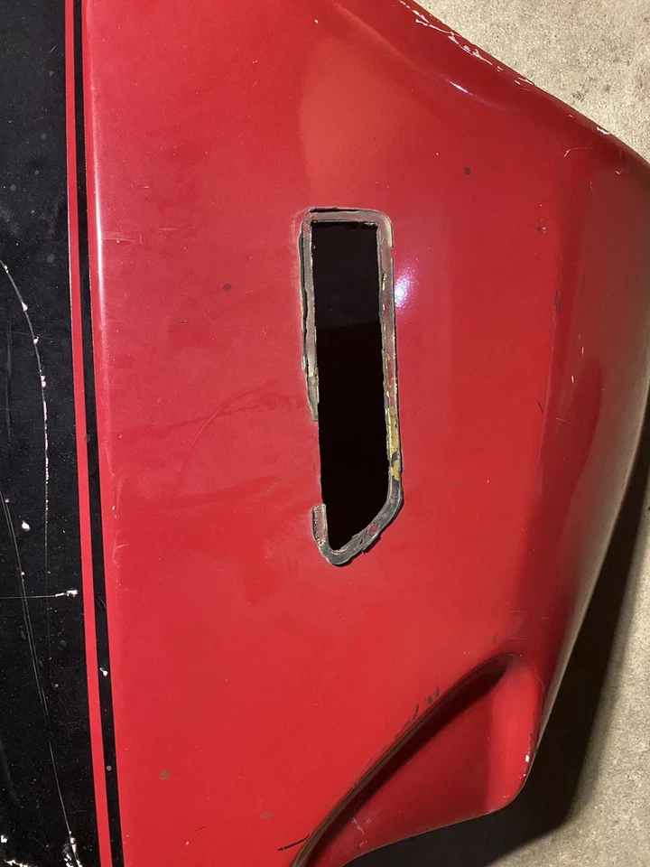 1972-1974 Dodge Challenger para-lama dianteiro esquerdo usado de fibra de vidro (F462) - Imagem 2 de 4