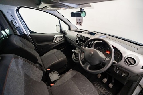 2018 18 PEUGEOT PARTNER TEPEE 1.6 BLUEHDI ALLURE MPV 5DR DIESEL MANUAL EURO 6 (S - Picture 22 of 24