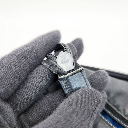 Bolso Bandolera Prada Negro Tessuto Nylon Cuero Saffiano de JAPÓN - Imagen 16 de 17