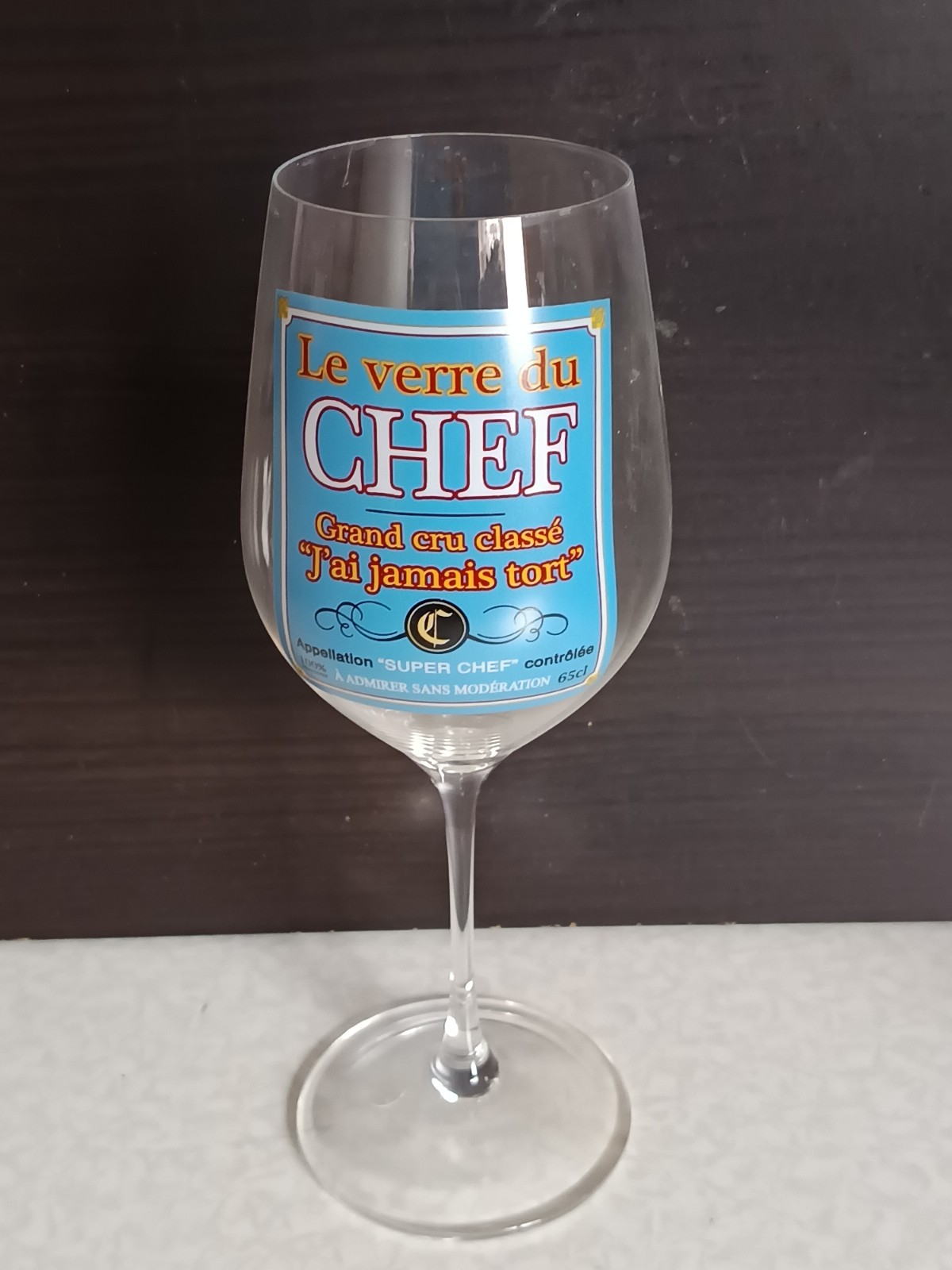 Verre à vin XXL 65cl humour : le cadeau drôle idéal pour l'apéro