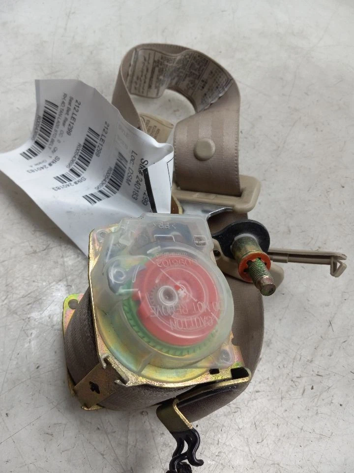 1999 LEXUS RX300 REAR SEAT BELT - Image 3 of 4