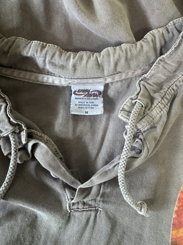 Camisa para mujer Crazy Hawaii púrpura cuello en V talla M 100 % algodón teñido de vino usada en excelente estado - Imagen 4 de 5