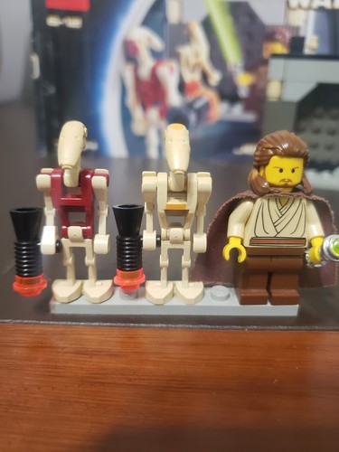 LEGO Star Wars: Jedi Defense II (7204) 100% COMPLETE W MINIFIGURES AND MANUAL - Picture 2 of 5