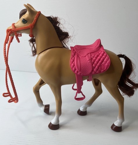 BARBIE Doll Hugs N Horses - Horse With Moving Head 2019  - Picture 5 of 7