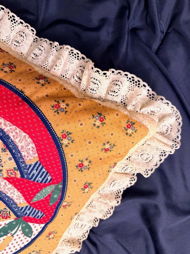 Almohada con volantes de gansos hecha a mano de colección 17x17 marrón floral cabaña Grannycore Foto 3 de 4