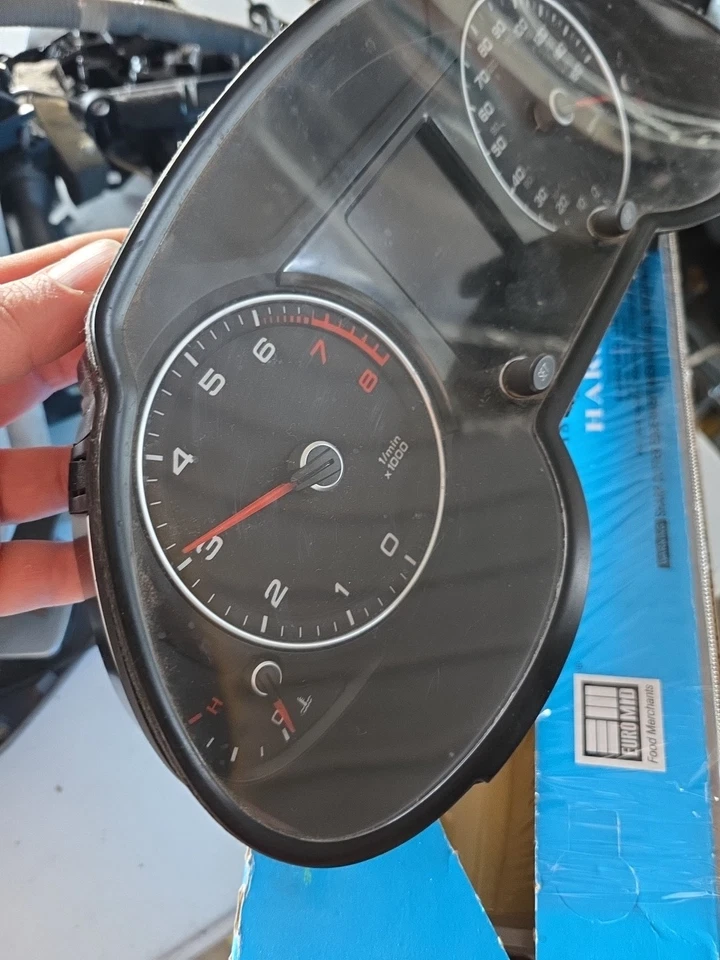 8R0920981N Q5 奥迪 2016 2.0T 速度表 集群 原始设备制造商 已测试 工作 — 第 3/4 张图片