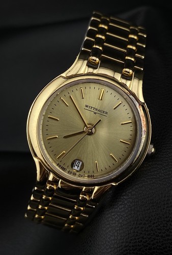 Vintage Swiss Wittnauer Gold Tone Round Date Dial Minimalistic Woman’s Watch - Picture 3 of 11